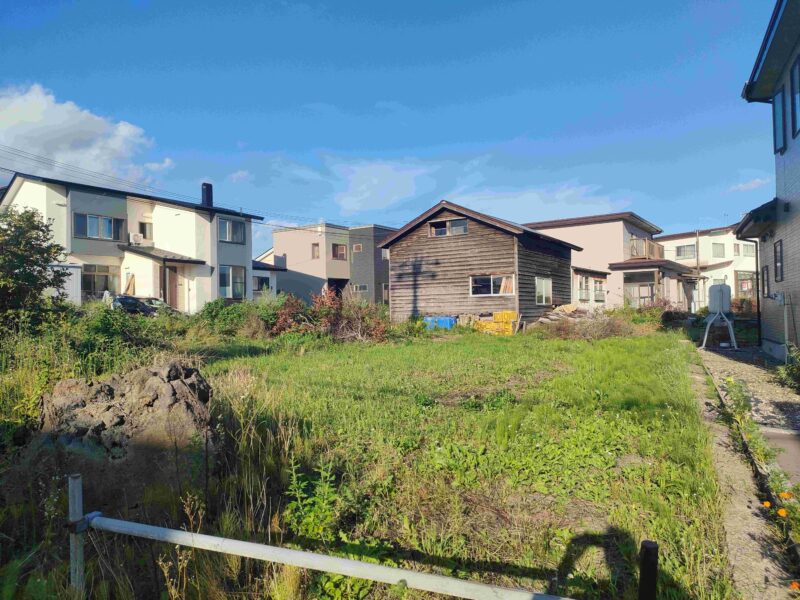 売り物件情報　避暑地にも最適な函館で自給自足生活は？【函館市日吉４丁目】